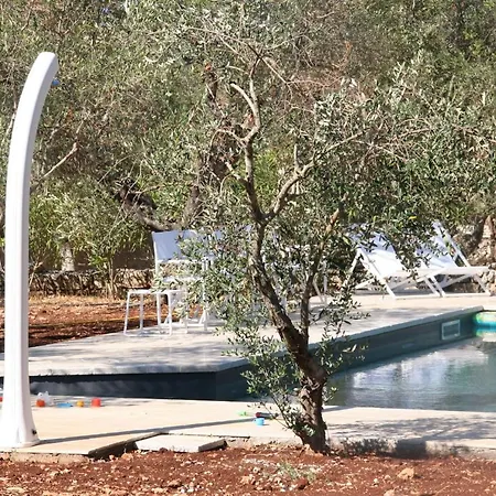 Villa Crocilupo *